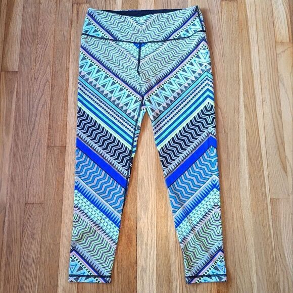 Victoria's Secret VSX Aztec Blue and Purple printed workout leggings - Picture 1 of 3